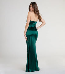 Own the spotlight in the Olive Strapless Slit Mermaid Satin Formal Dress, a hunter green formal dress crafted to deliver luxe style for autumn weddings, Military Balls, or any special event.