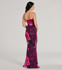 The Julianna Floral Mesh Strapless Mermaid Dress is a stylish magenta floral dress featuring a fresh seasonal print and flattering design, perfect for garden parties, bridal showers, graduation photoshoots, or everyday styling.