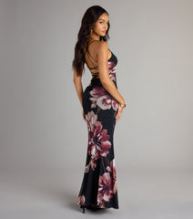 Style your seasonal looks with the Flirty Twist Floral Lace-Up Maxi Dress, a trend-right, fall dress designed for any plan on your calendar with new and unqiue details.