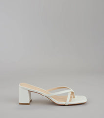 Style made simple with the Can’t Talk, Busy Strutting Block Heel Mules in white, trendy women’s shoes that take your outfit from basic to bold in one step.