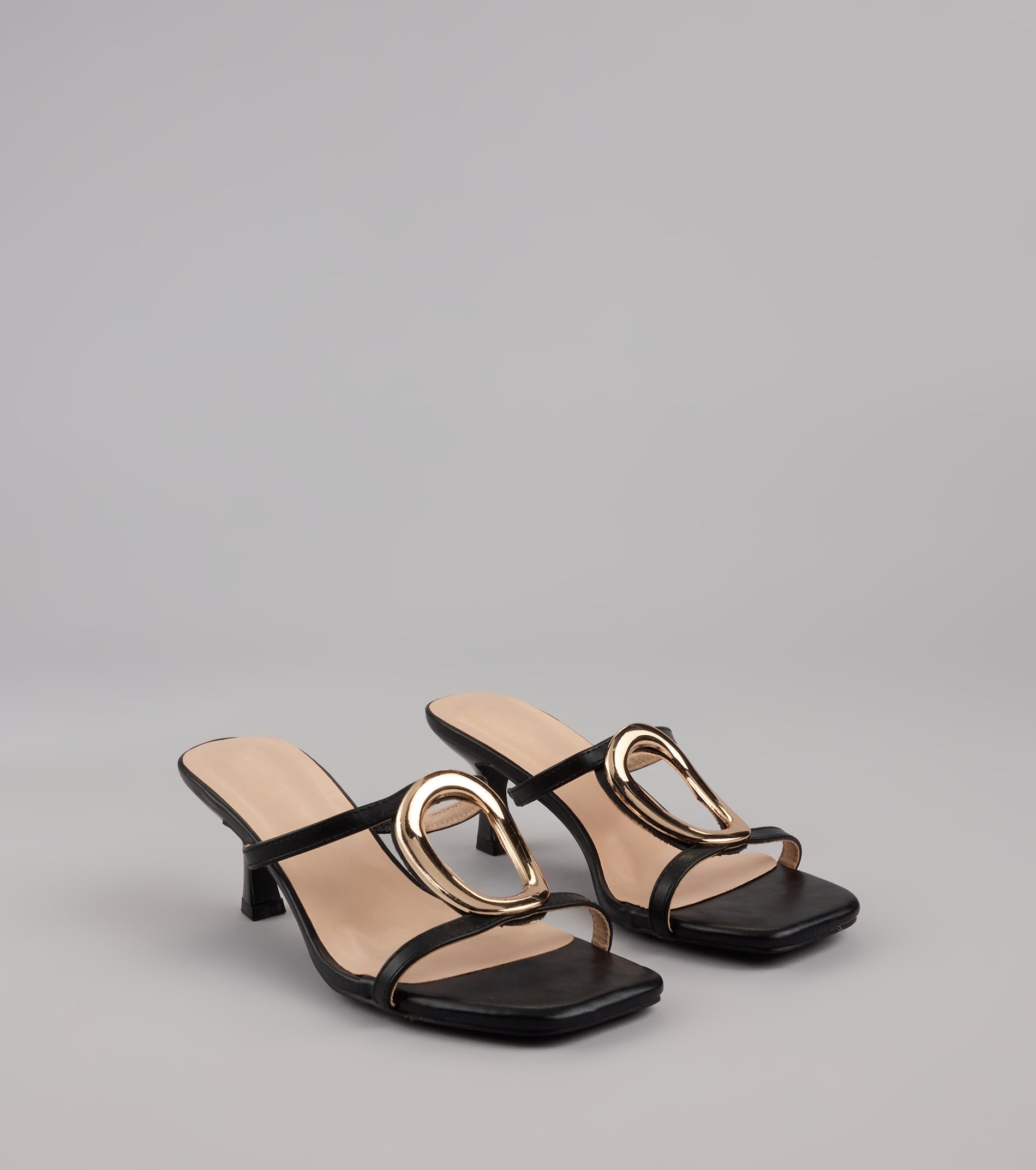 Style made simple with the Sassy Sleek Square Toe Kitten Heels, trendy women’s shoes that take your outfit from basic to bold in one step.