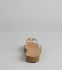 Style made simple with the Heart Eyes Only Slide Sandals in clear, trendy women’s shoes that take your outfit from basic to bold in one step.