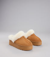Style made simple with the Cozy Girl Platform Faux Fur Slippers in tan, trendy women’s shoes that take your outfit from basic to bold in one step.