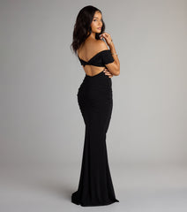The Arial Open Back Mermaid Formal Dress is your new go-to Windsor dress—effortless, versatile, and made to update your fall style in seconds.