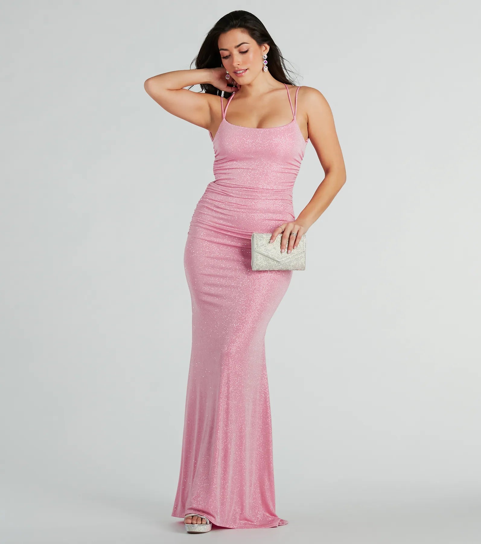 Own every entrance in the Rylie Formal Glitter Lace-Up Column Dress, a pink party dress perfect for milestone birthdays and grad parties, or dancing through weekend nights and unforgettable bachelorette celebrations.