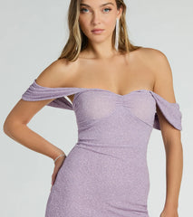 Make a bold statement in the Tamara Off-The-Shoulder Mermaid Glitter Formal Dress in lavender, the perfect fall dress for weddings, cocktail hours, nights out, and/or seasonal celebrations.