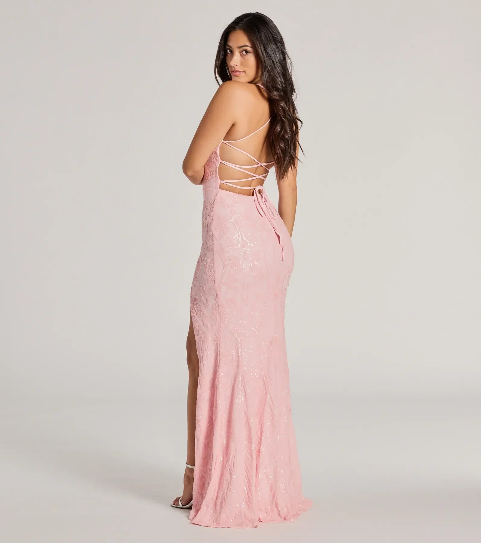 Own every entrance in the Rowena Sequin Mermaid Dress, a pink party dress perfect for milestone birthdays and grad parties, or dancing through autumn nights and unforgettable bachelorette celebrations.