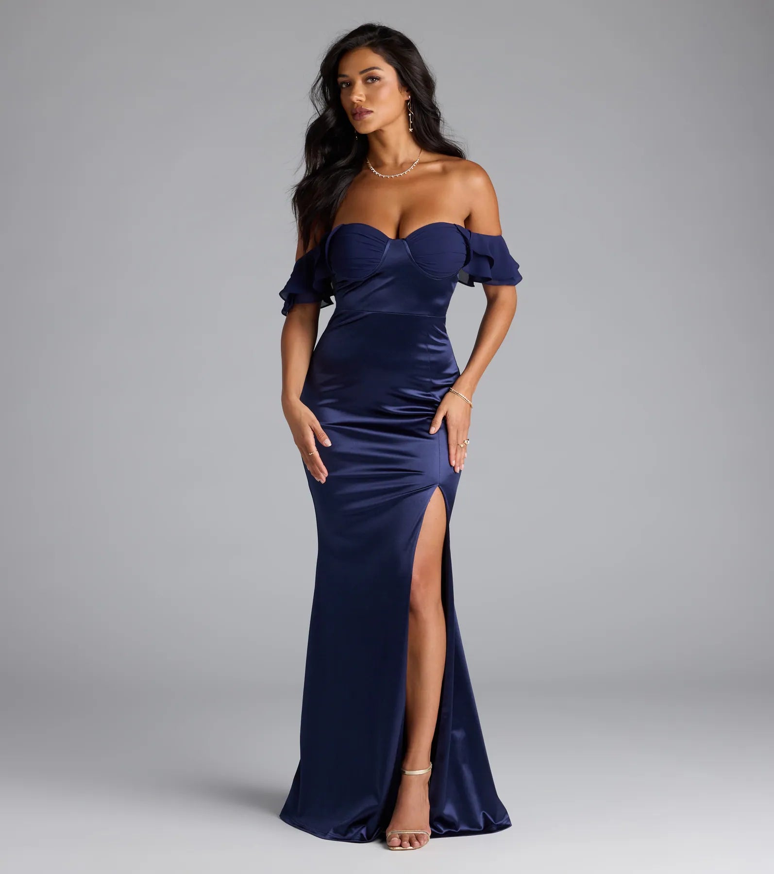 Feel instantly put-together in the Cordella Sweetheart Mermaid Sit Satin Formal Dress in navy blue, a stylish wedding guest dress designed for confident style and all-out celebration.