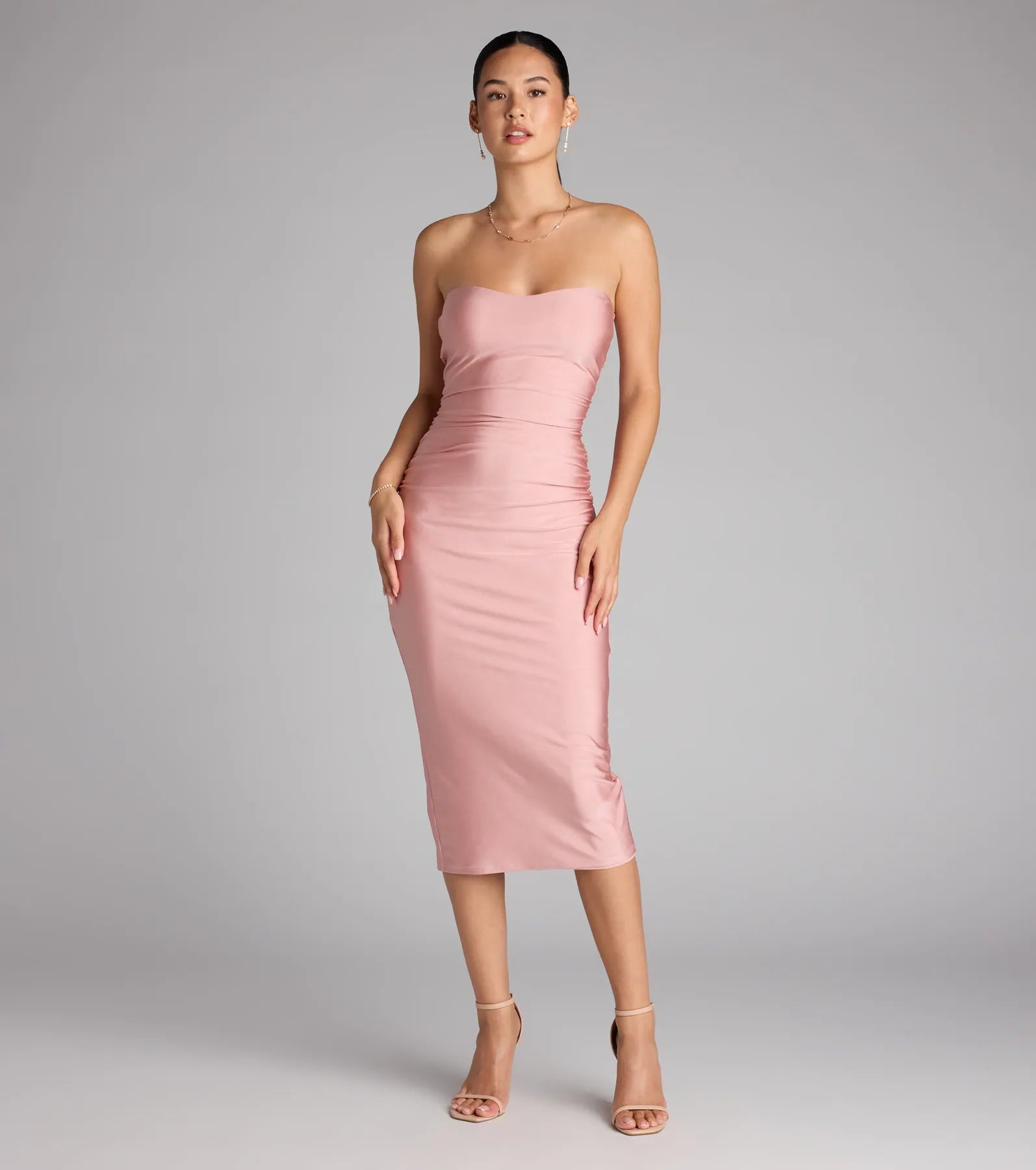 Bring a fun and feminine vibe with the Fabulous Allure Strapless Bodycon Midi Dress in rose, a scroll-stopping style from Windsor's pink homecoming dress collection that brings playful charm to every HOCO moment.