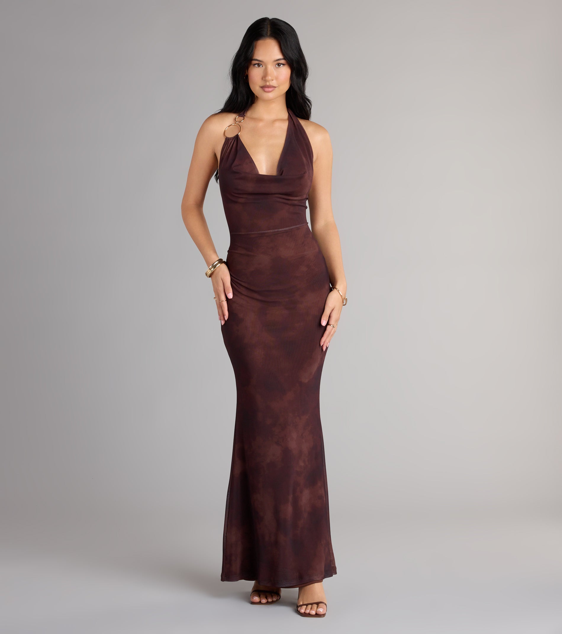 The High Drama Halter Cowl Neck Maxi Dress is your new go-to Windsor dress—effortless, versatile, and made to update your fall style in seconds.