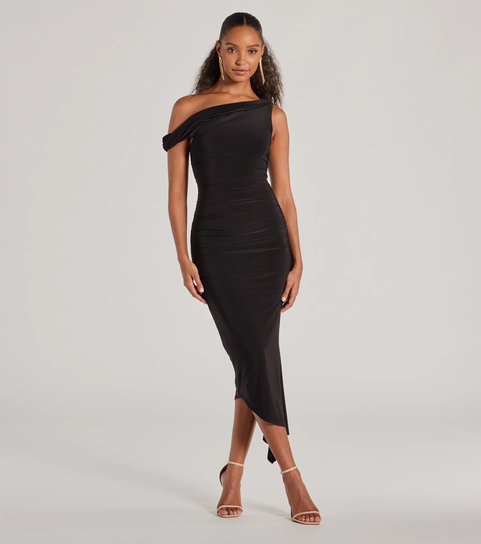 The Can't Deny It One-Shoulder Bodycon Midi Dress is your new go-to black dress—effortless, versatile, and made to update your fall style in seconds.