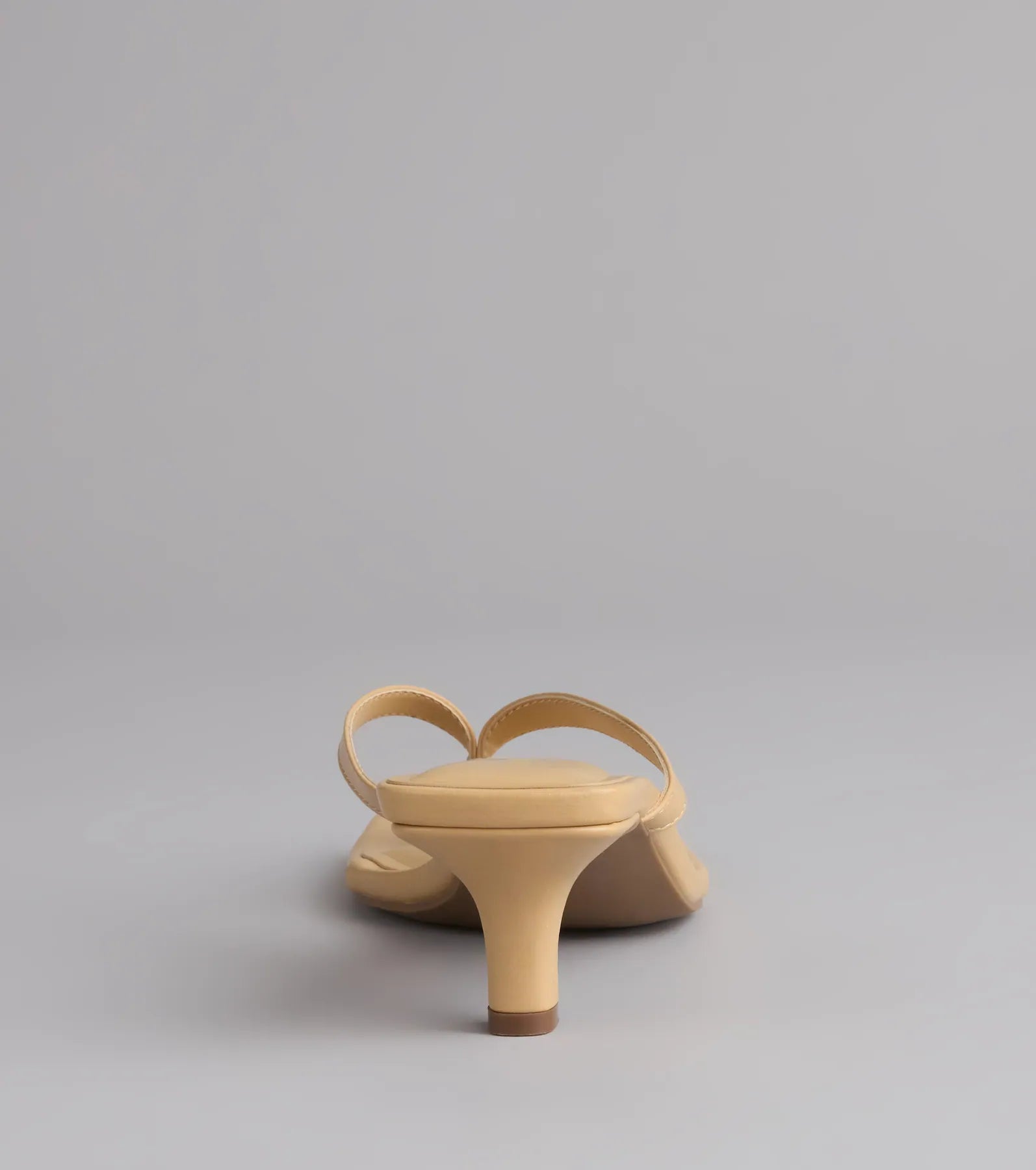 Style made simple with the Feeling Chic Thong Square Toe Heels in tan, trendy women’s shoes that take your outfit from basic to bold in one step.