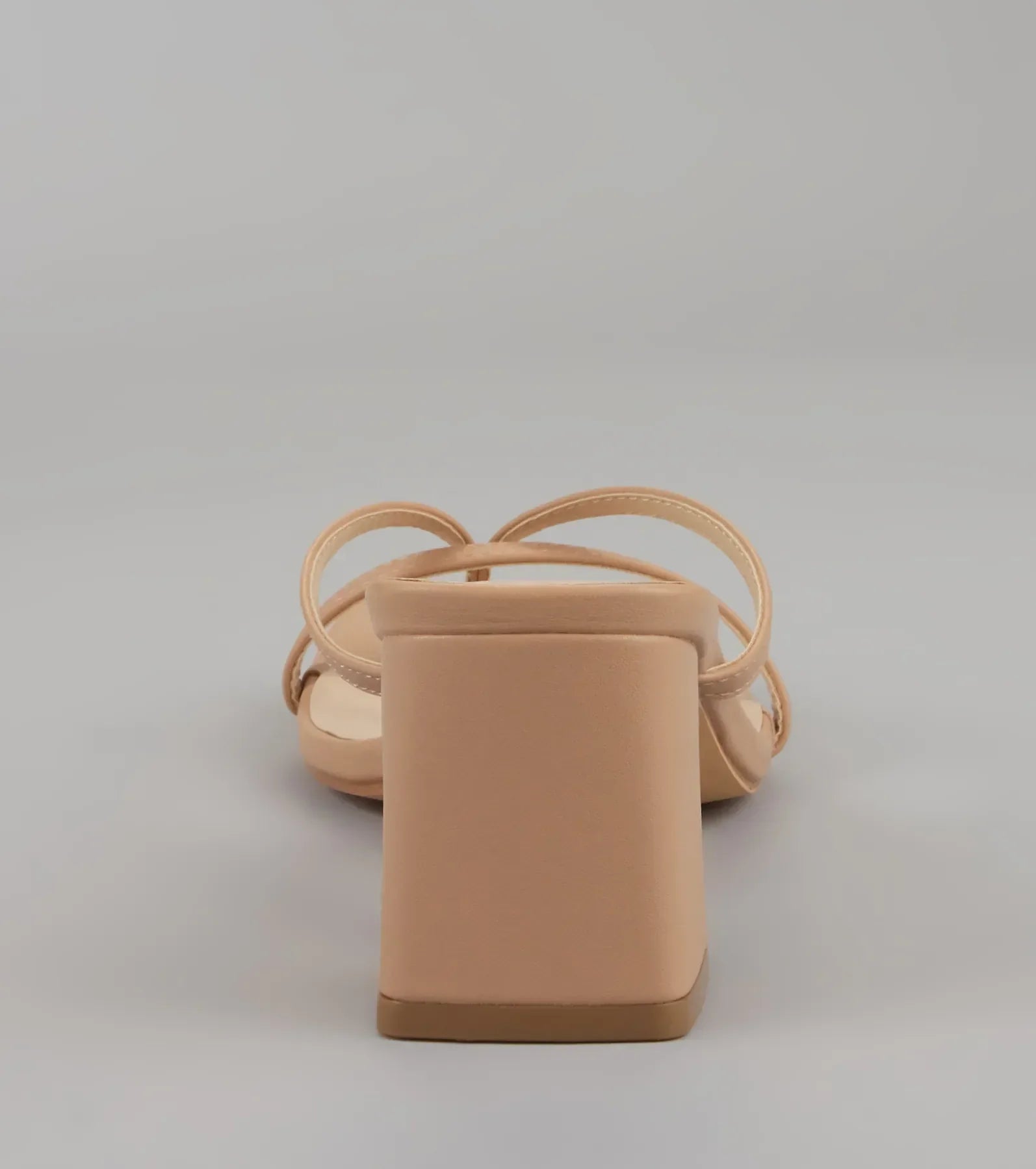 Style made simple with the Can’t Talk, Busy Strutting Block Heel Mules in nude, trendy women’s shoes that take your outfit from basic to bold in one step.