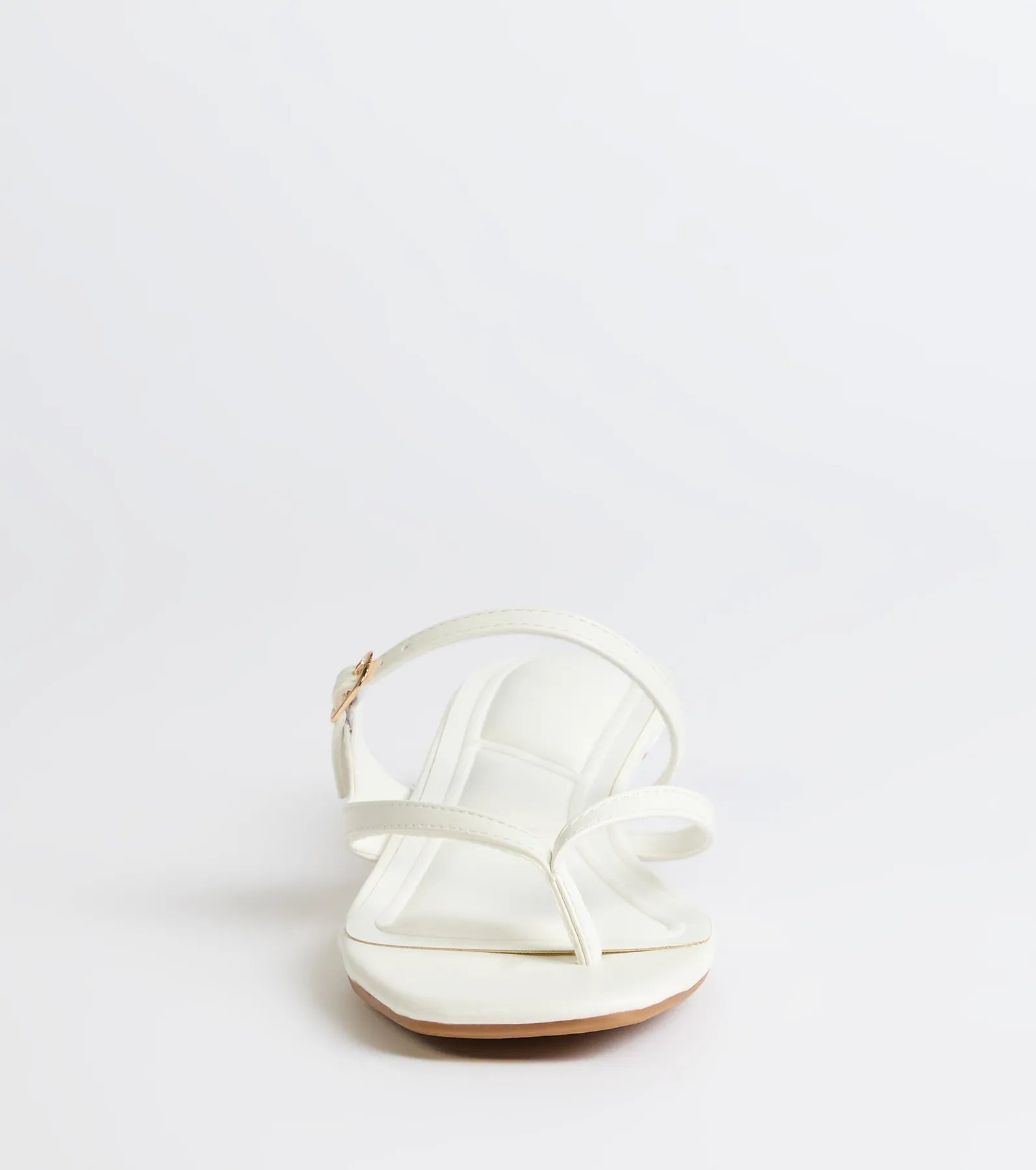 Style made simple with the Chic Trend Thong Strap Kitten Heel Mules in white, trendy women’s shoes that take your outfit from basic to bold in one step.