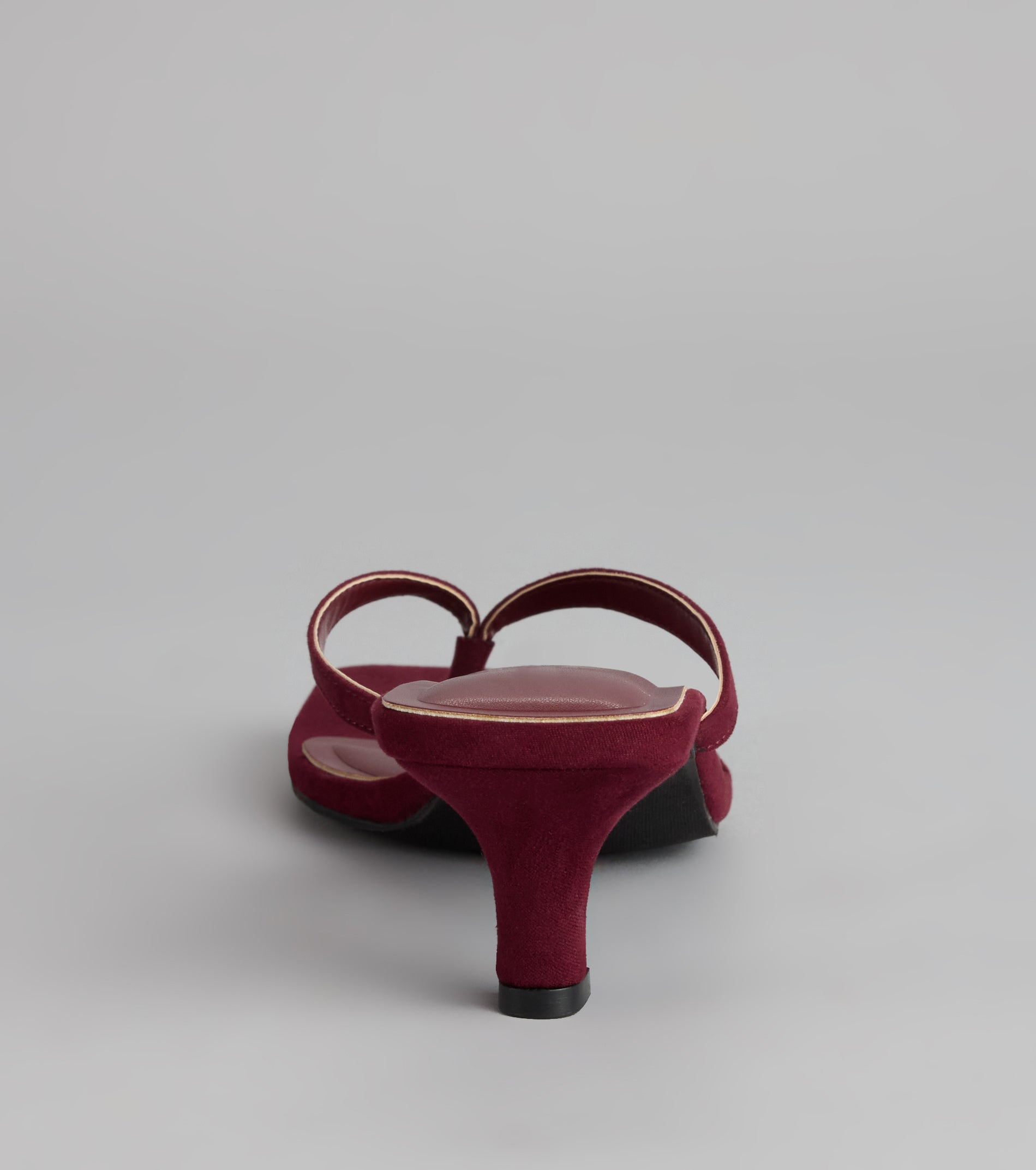 Feeling Chic Thong Square Toe Heels