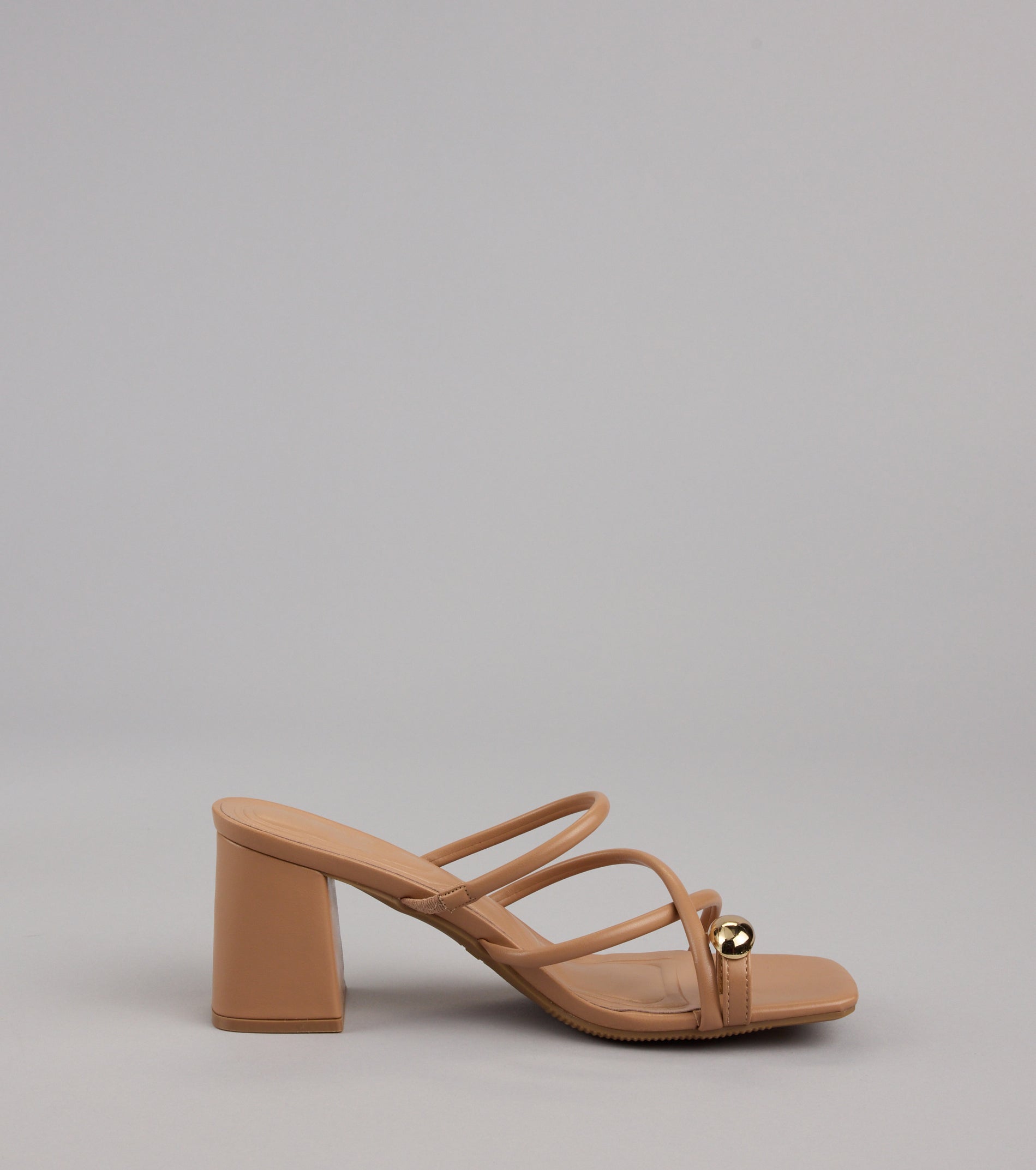 Style made simple with the Walking Pretty Toe Ring Heels, trendy women’s shoes that take your outfit from basic to bold in one step.