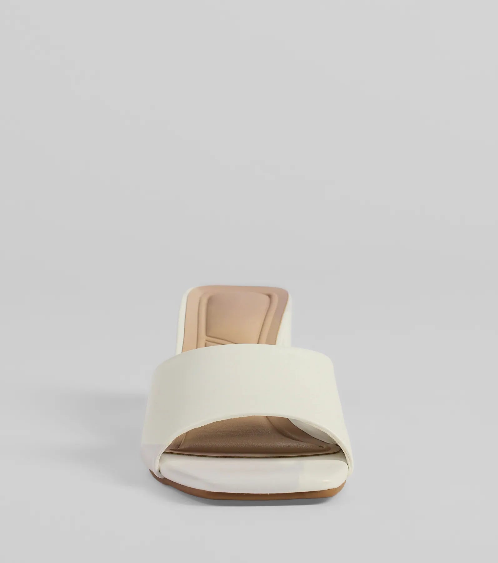 Style made simple with the Chic Upgrade Basic Block Heel Mules in white, trendy women’s shoes that take your outfit from basic to bold in one step.