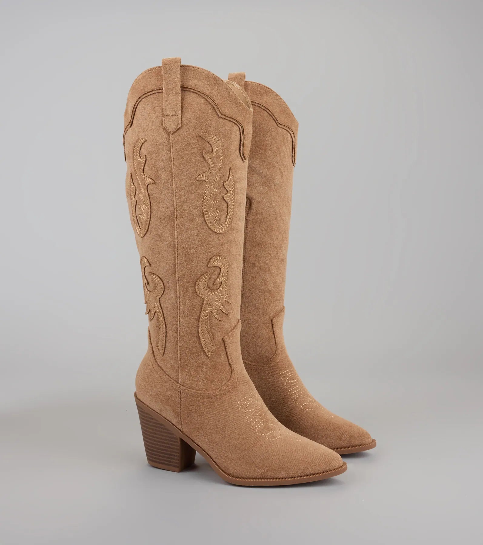 Style made simple with the Boot Scootin’ & Vibin’ Cowboy Boots in camel brown, trendy women’s shoes that take your outfit from basic to bold in one step.