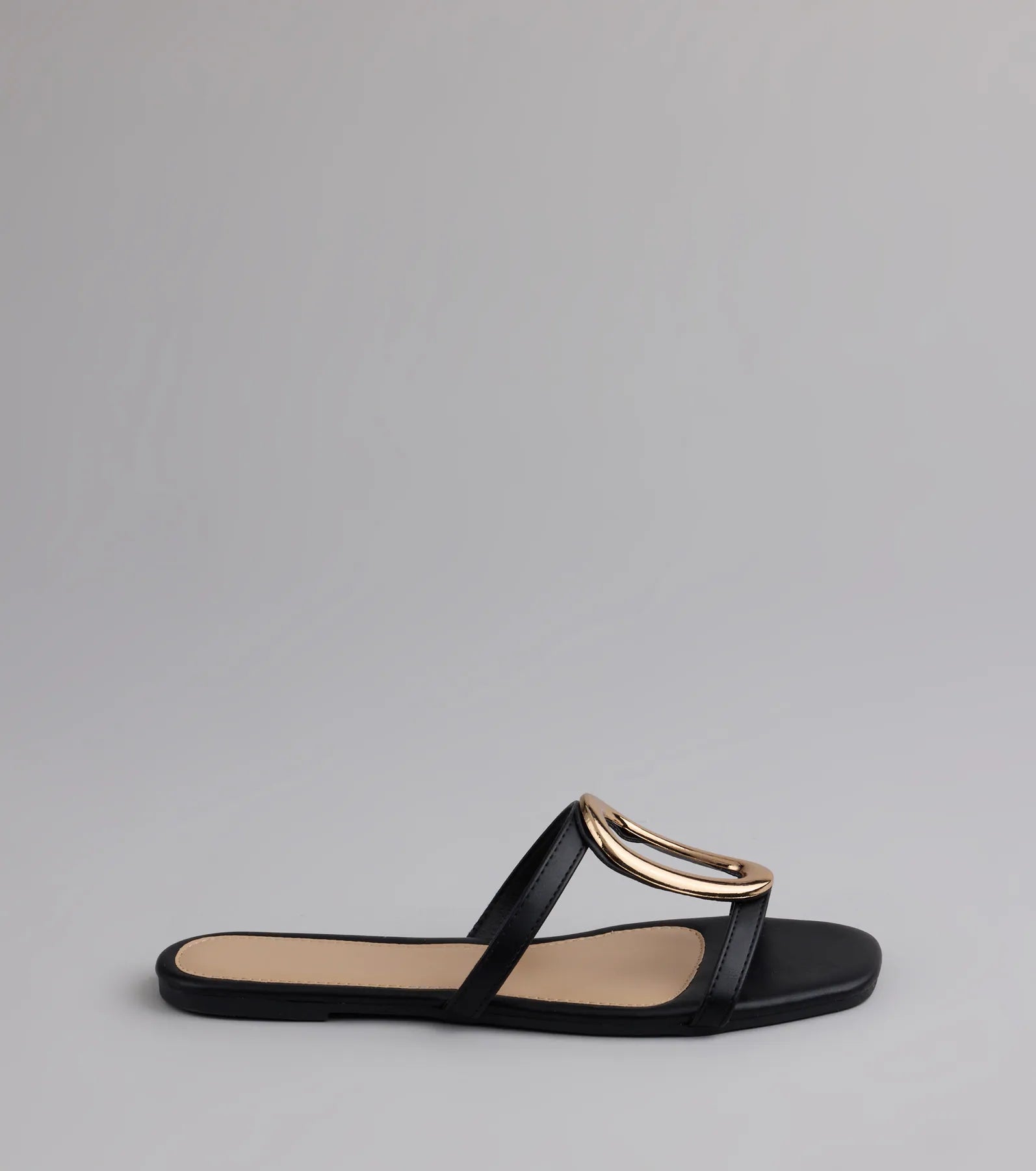 Style made simple with the Chic And Sleek Square Strappy Flat Sandals in black, trendy women’s shoes that take your outfit from basic to bold in one step.
