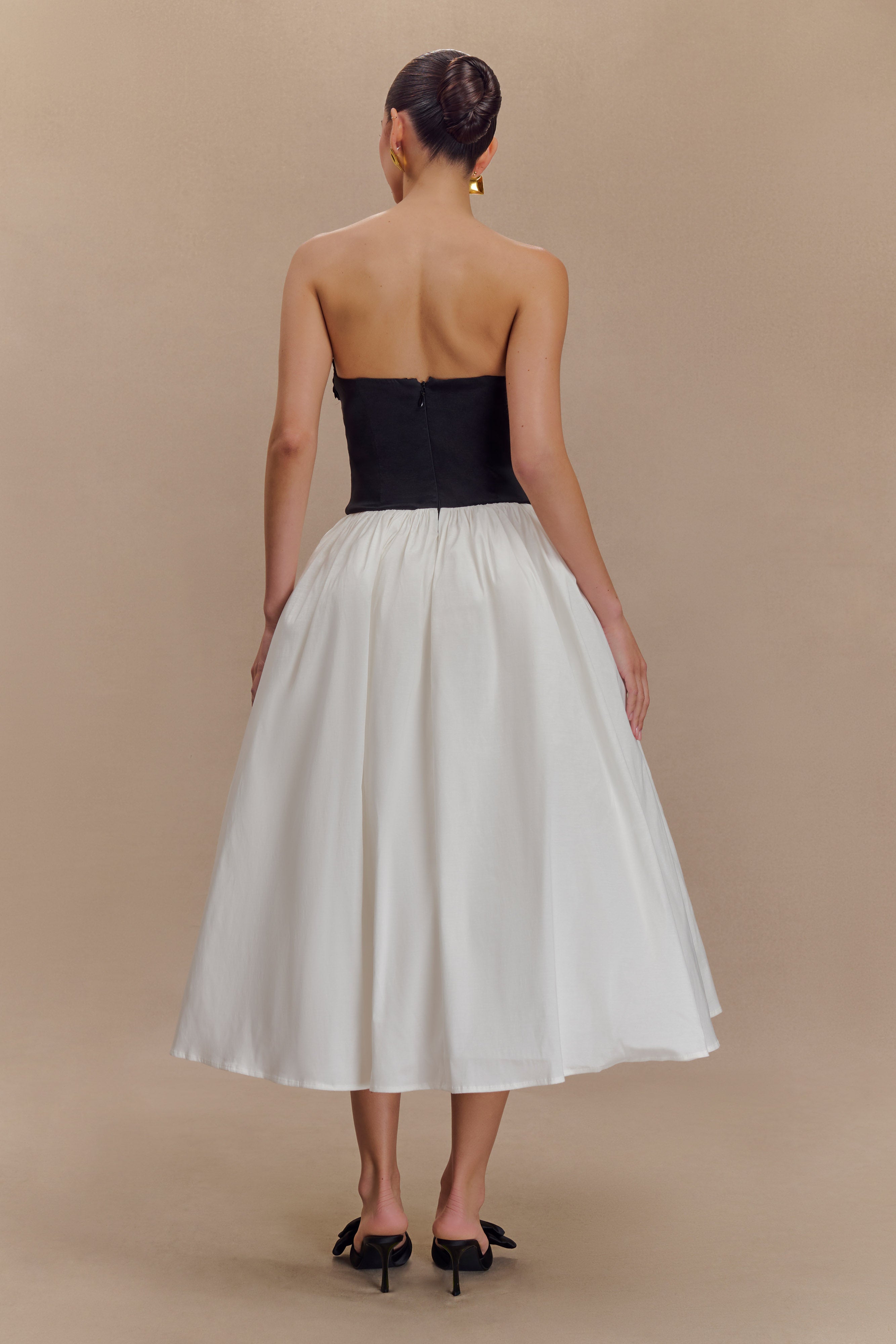 Elyssa Embroidered Contrast Midi Dress - Black/White